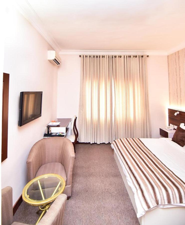 Pearl Gate Hotel アブジャ エクステリア 写真